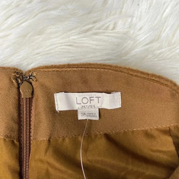 Loft NWT Wool Blend Pencil Skirt Size 2P - Picture 3 of 8